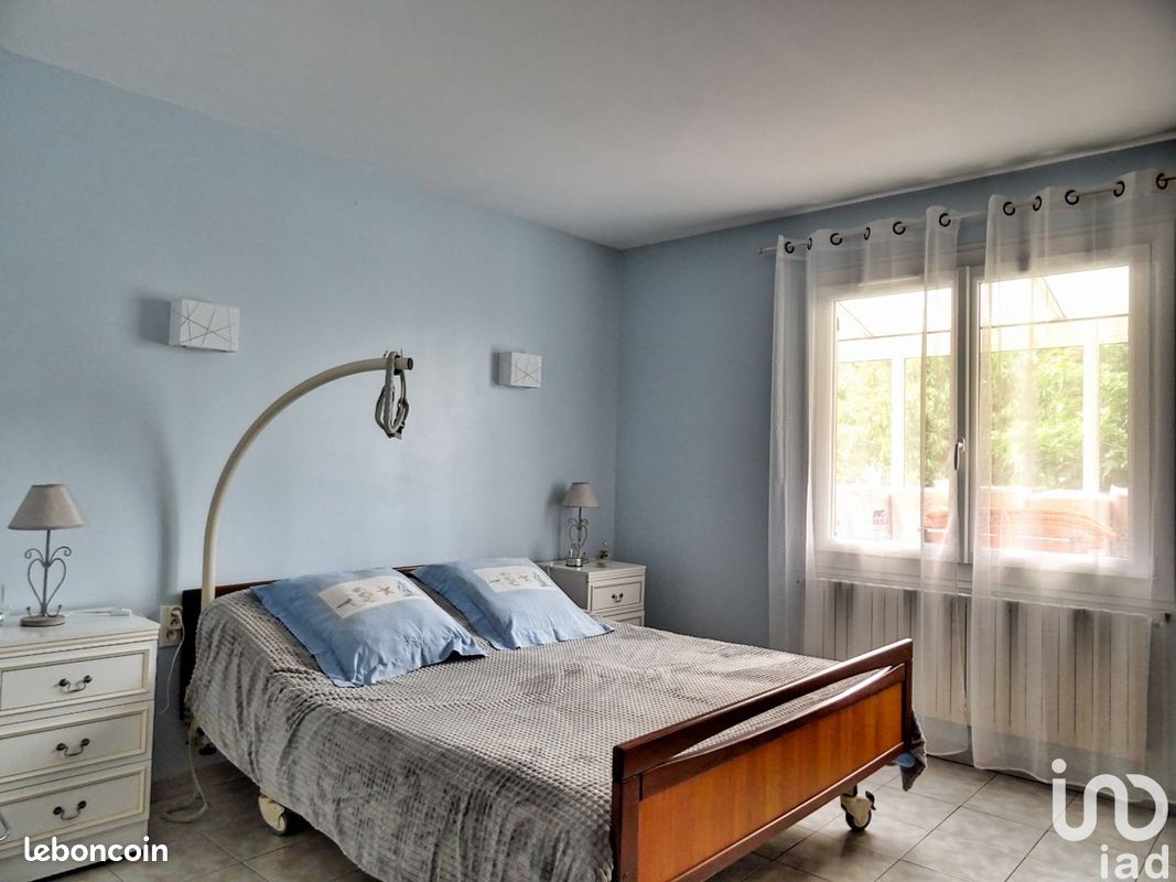 Pavillon 5 pièces 130 m² - Condac 16700 (image principale 6)