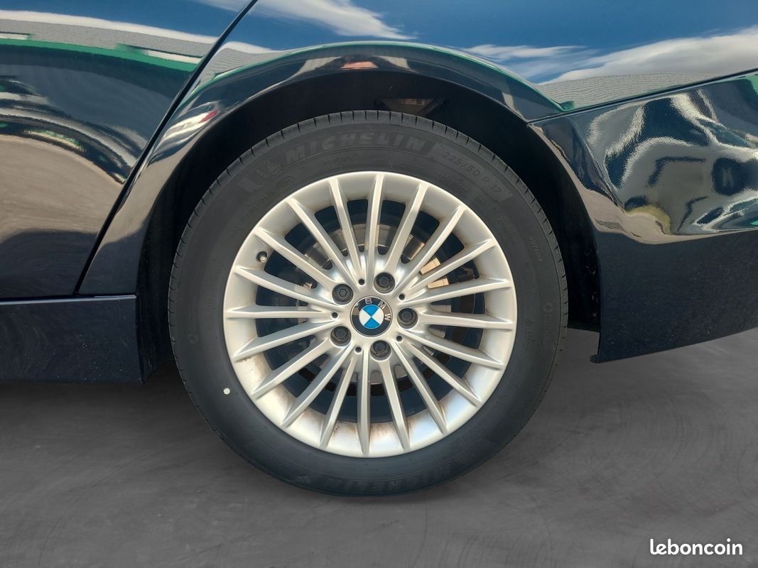 BMW SERIE 320I 184 LOUNGE BA - 184Ch - Garantie 12 mois (image 19)