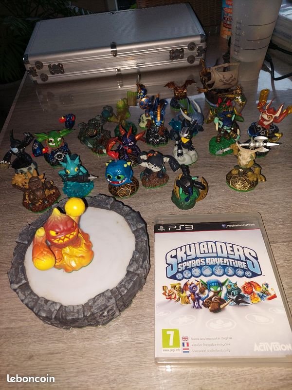 Lot Skylanders Wii – Figurines + Plateau + 3 Jeux (dont Wii Party) – Très Bon état