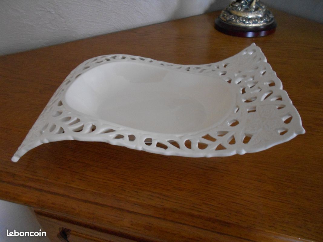 Joli plat blanc (image 2)