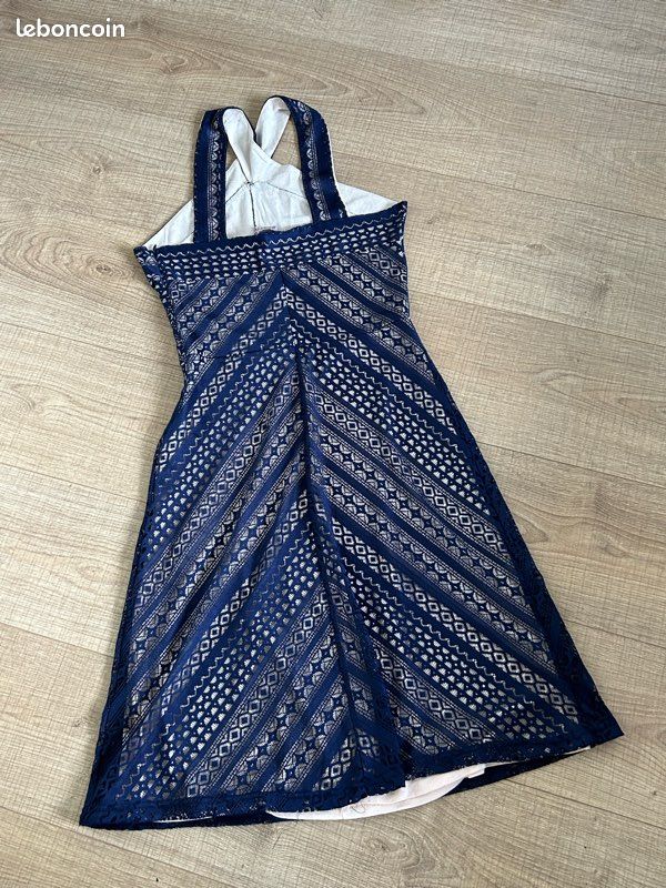 Robe marine et beige en dentelle Anna Field taille 34 TBE (image 12)