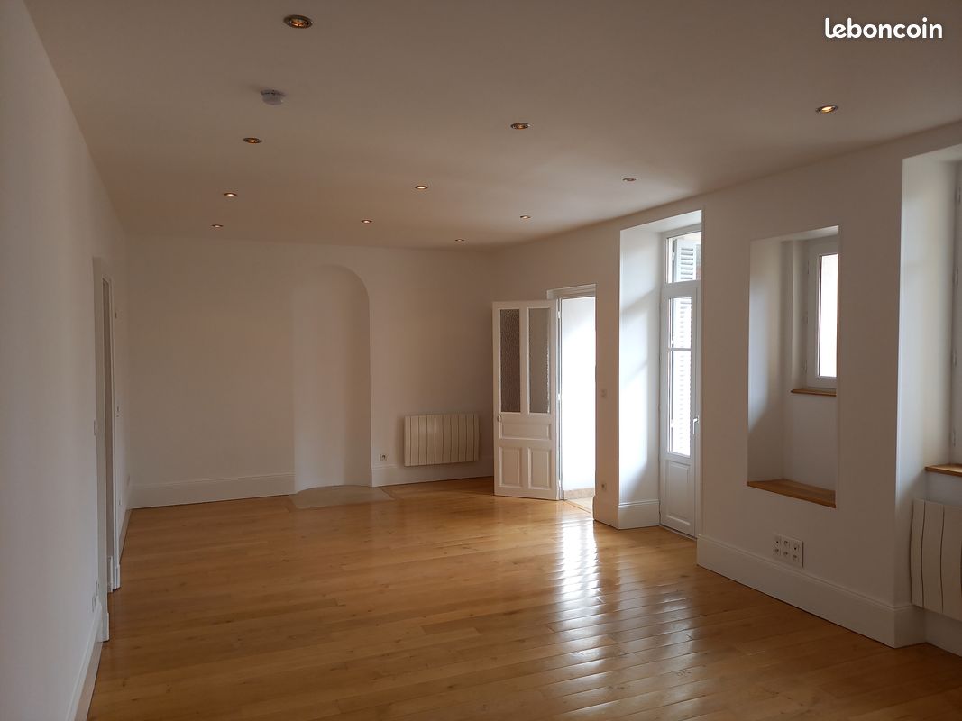 Appartement 4 pièces 106 m² · à Dijon · 106 m² · 1 300 €