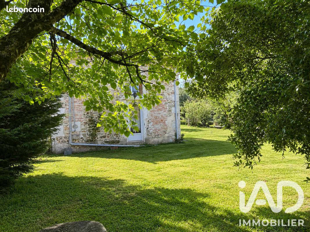 Maison 4 pièces 110 m² · à Ambernac · 110 m² · 205 000 €