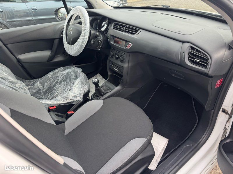 Citroën c3 1.4 hdi 70ch faibles kms excellent état 68.000 kms (image 5)