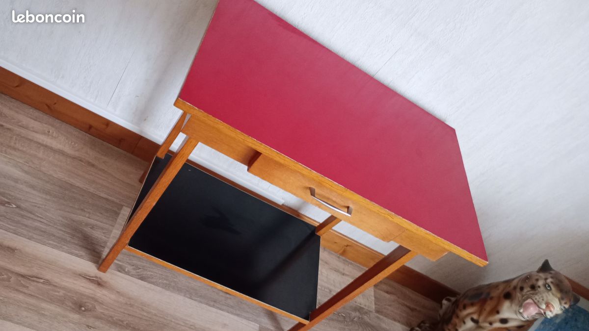 Petite table (image 1)