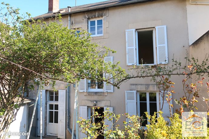 Maison 8 pièces 194 m²