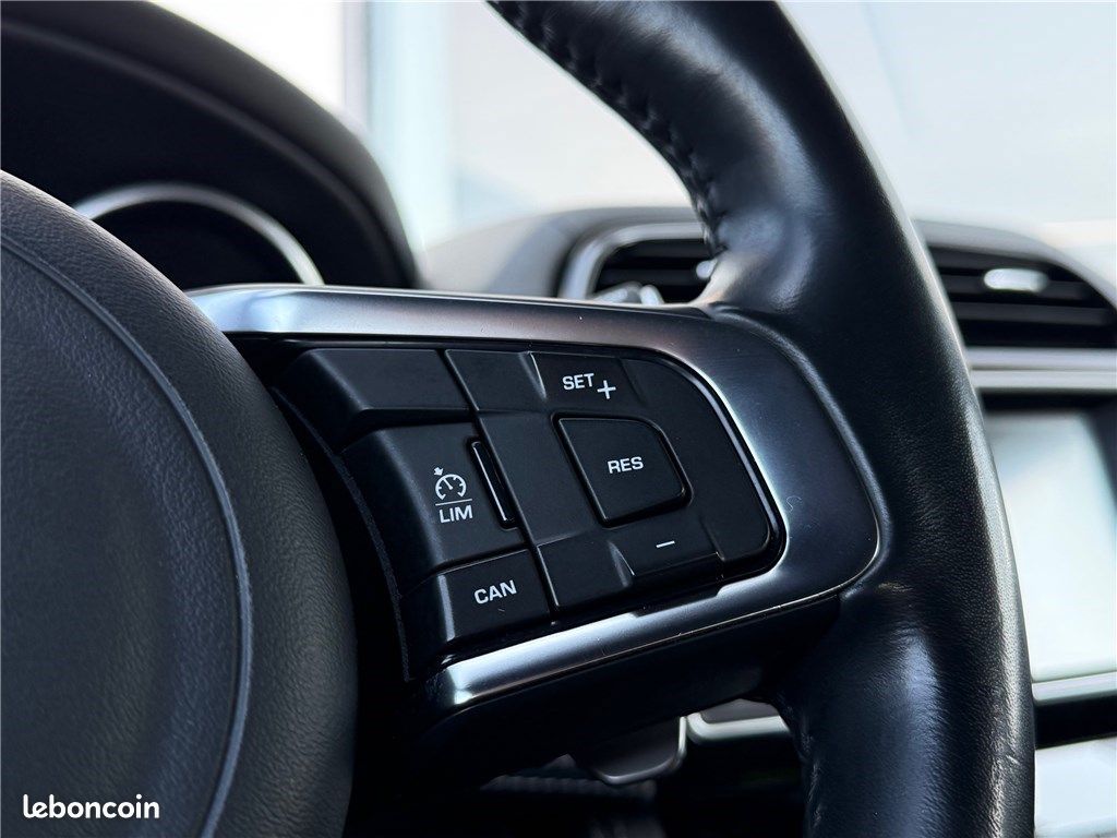 Jaguar F-Pace V6 3.0 D - 300 CH AWD BVA8 R-Sport (image 23)