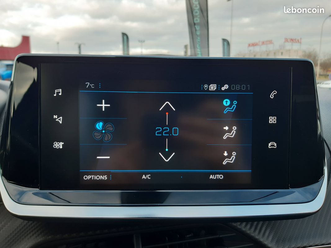 PEUGEOT 2008 PureTech 130 S&S EAT8 Allure (image 26)