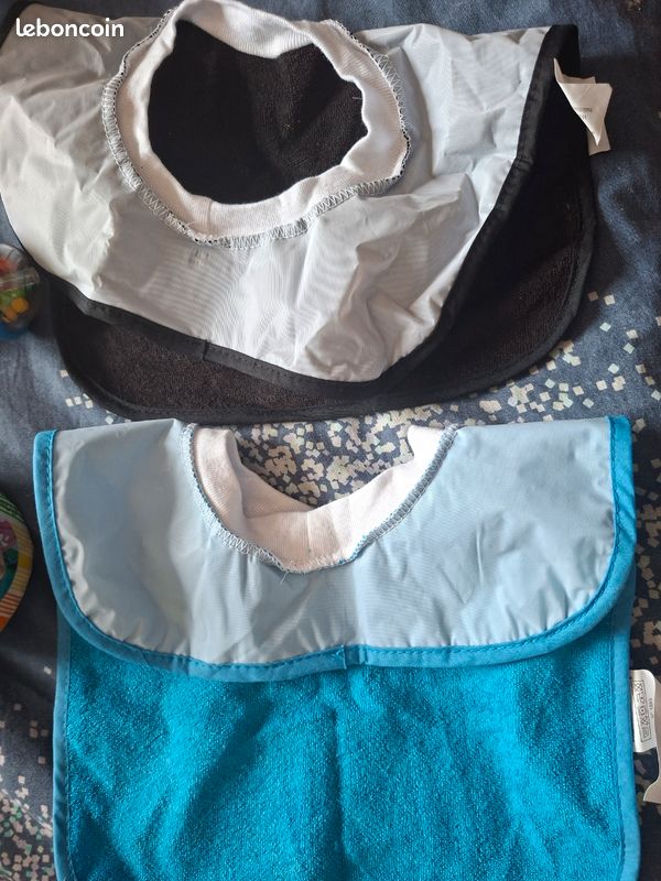 Lot de hochets, jouets pour bébé et accessoires de puériculture (image 2)