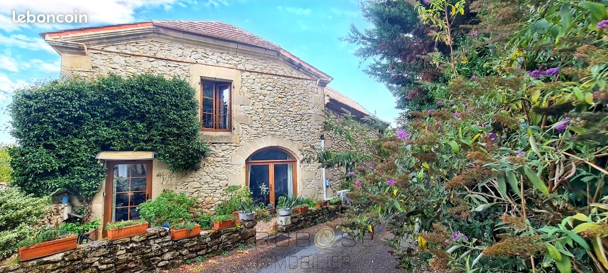 Maison 4 pièces 140 m² · à Verteuil-d'Agenais · 140 m² · 160 000 €