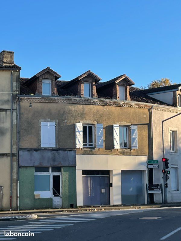 Immeuble 12 pièces 280 m² · à Aire-sur-l'Adour · 280 m² · 295 000 €