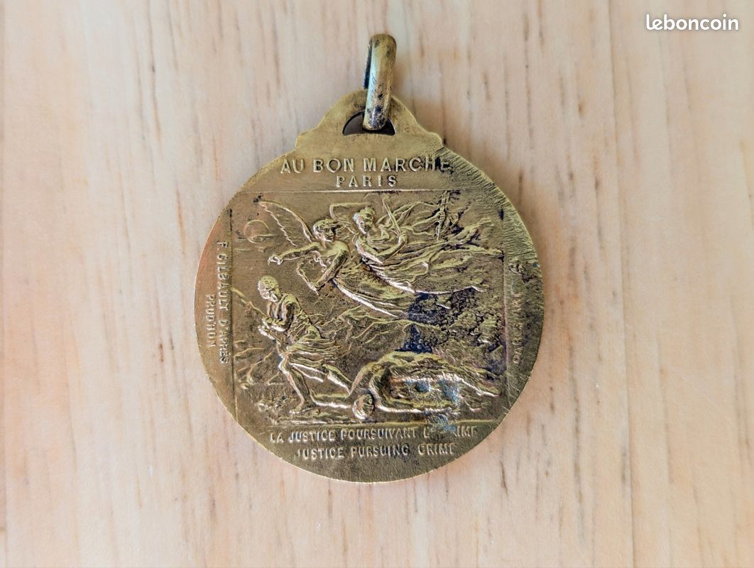 Médaille Vierge à la rose - Vermeil