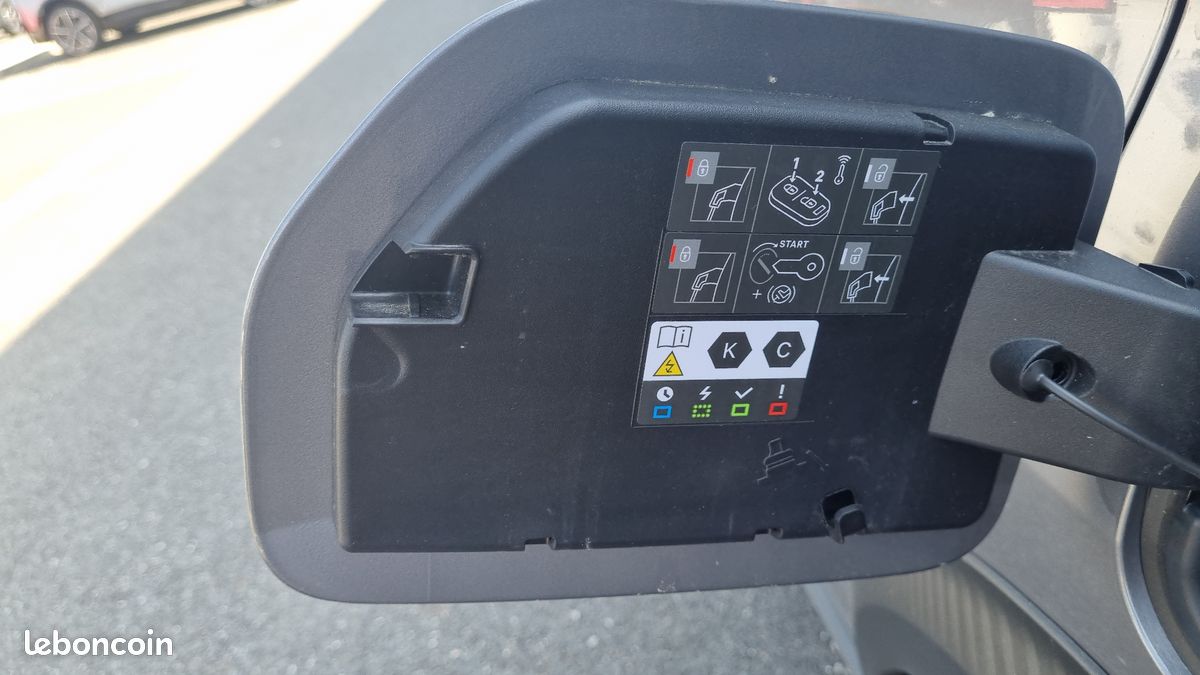 CITROEN e-C3 113 ch autonomie confort Plus (image 14)