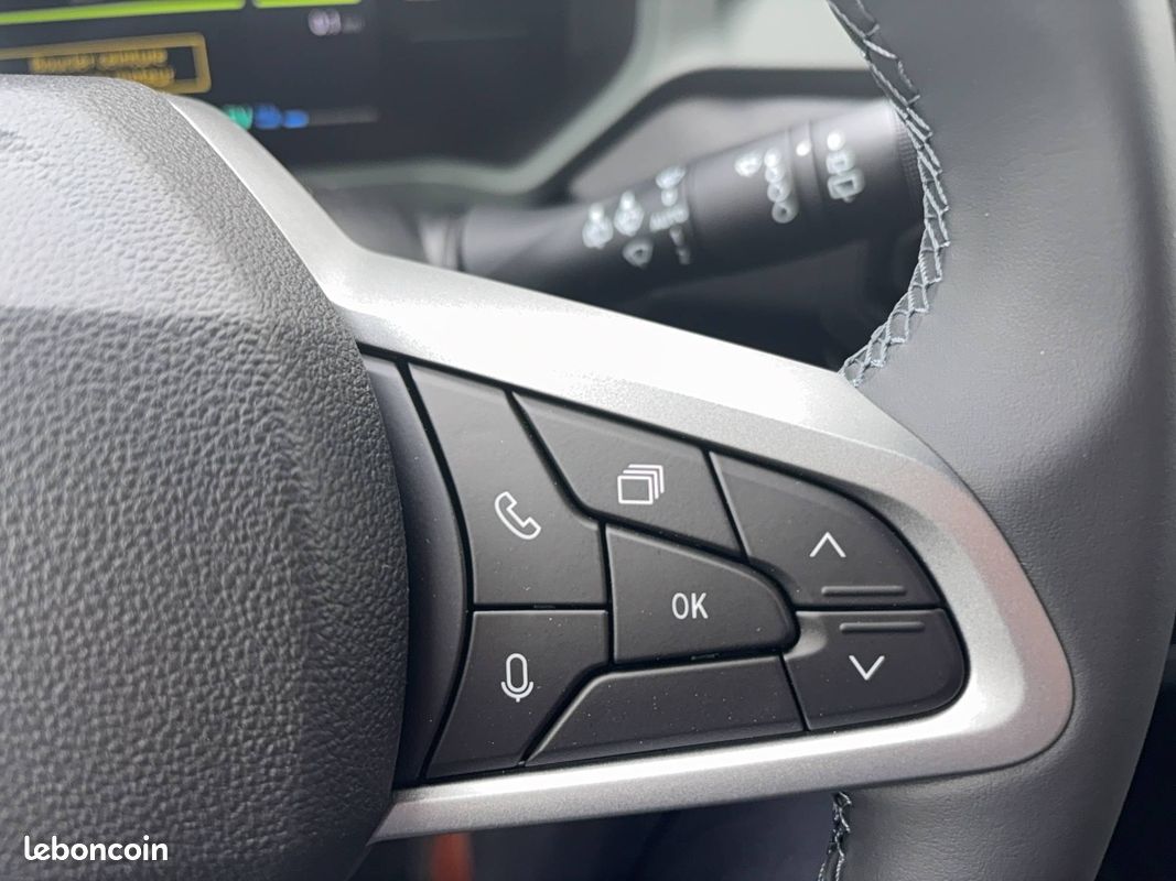 DACIA Duster Hybrid 155 Extreme (image 17)