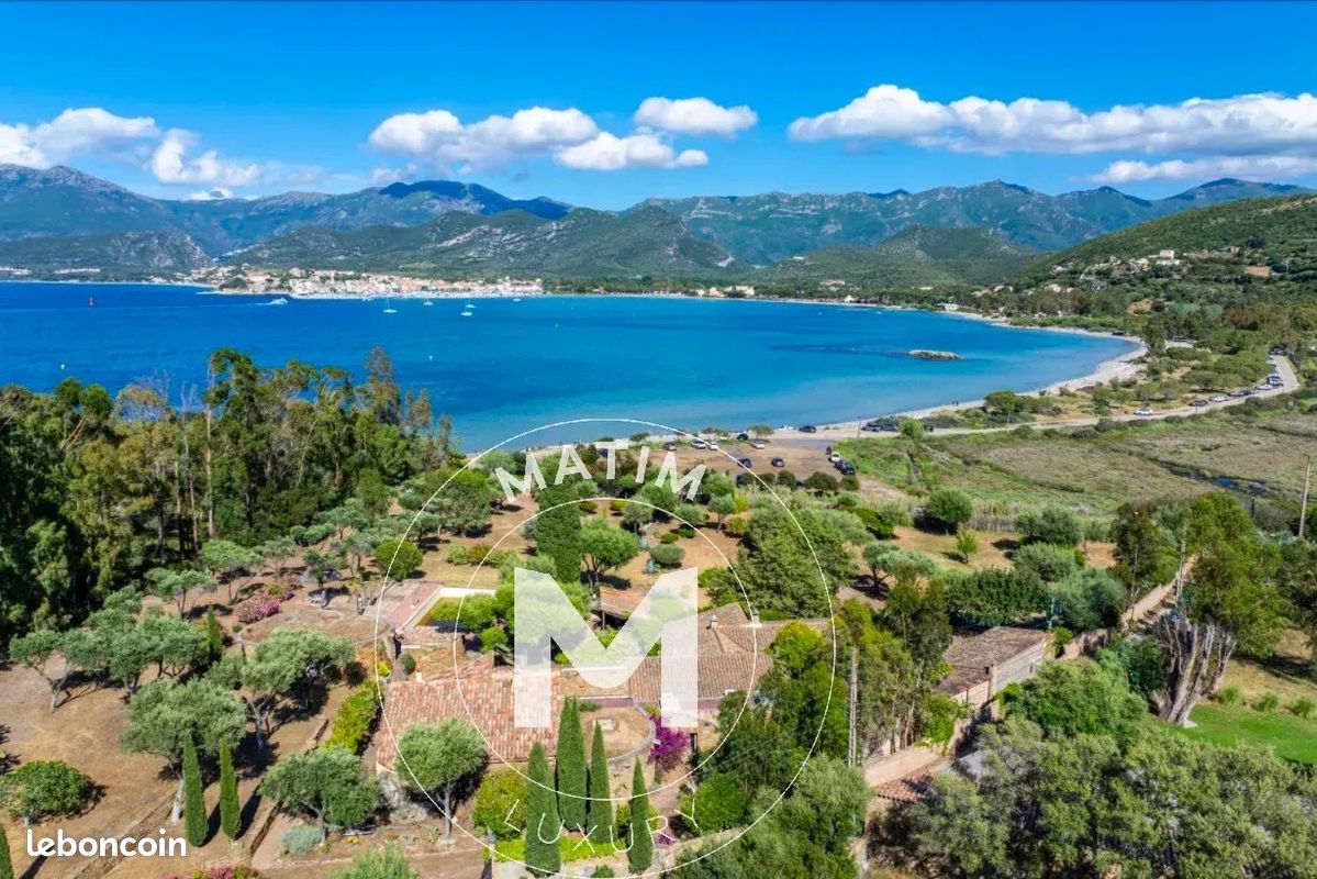 Maison 17 pièces 600 m² · à Saint-Florent · 600 m² · 4 420 000 €