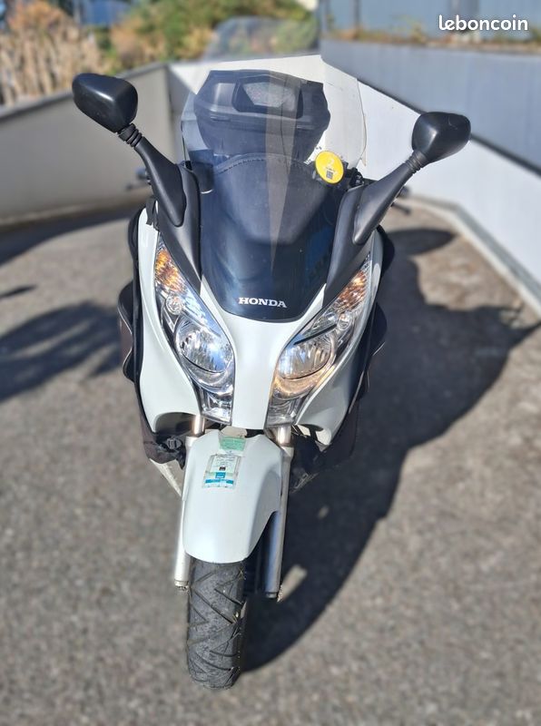 Honda S-Wing 125 C-ABS - 1ère main – Excellent état / Entretien suivi (image 2)