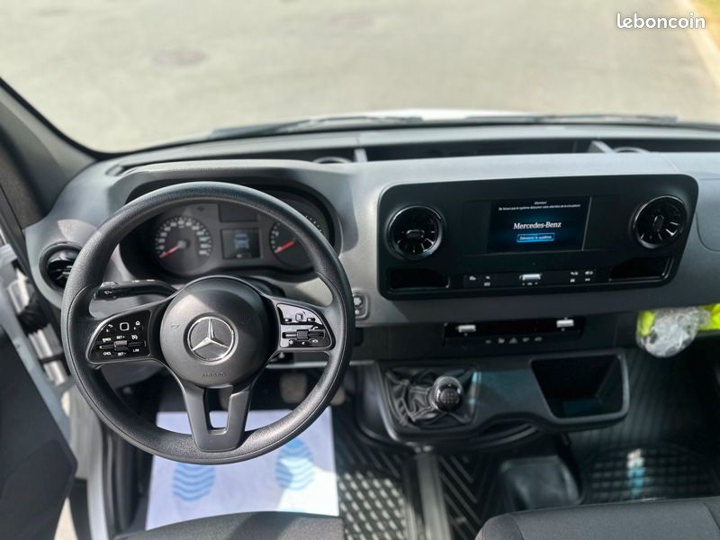 Mercedes Sprinter 315 CDI Fourgon Toit sureleve Standard 3 (image 12)