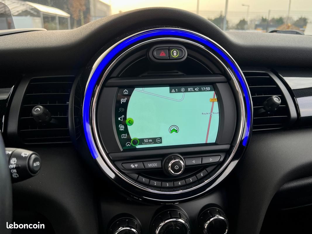 Mini 3 portes HATCH F56 LCI Cooper 136CH BVA7 Edition Greenwich - Faible KM* Suivi Mini* CarPlay (image 24)