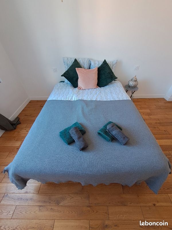 Matelas Merinos + sommier Merinos comme neuf 140x 200 (image 1)