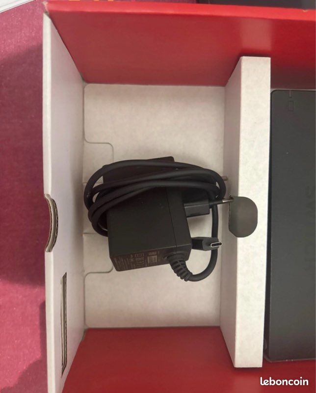 Nintendo Switch Oled (image 8)