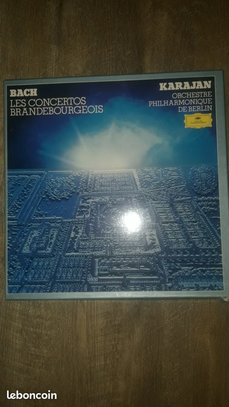 Vends coffret 2 vinyles 33 tours (image 1)