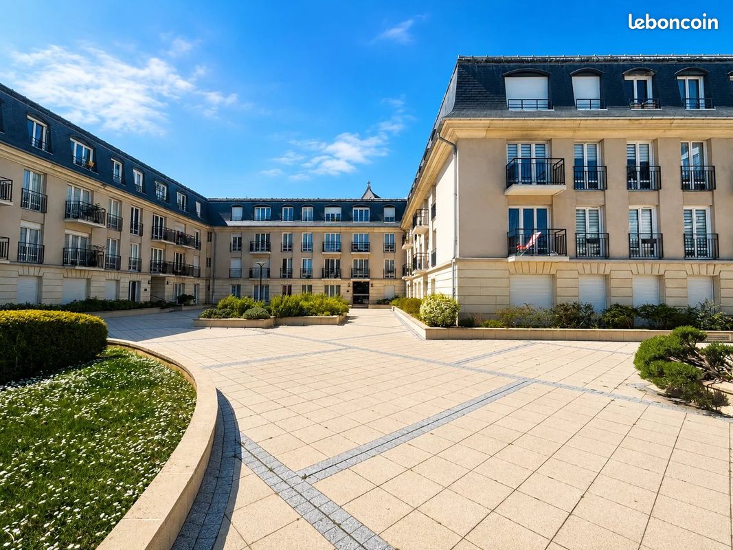 Appartement 5 pièces 99 m² · à Fontainebleau · 99 m² · 449 000 €