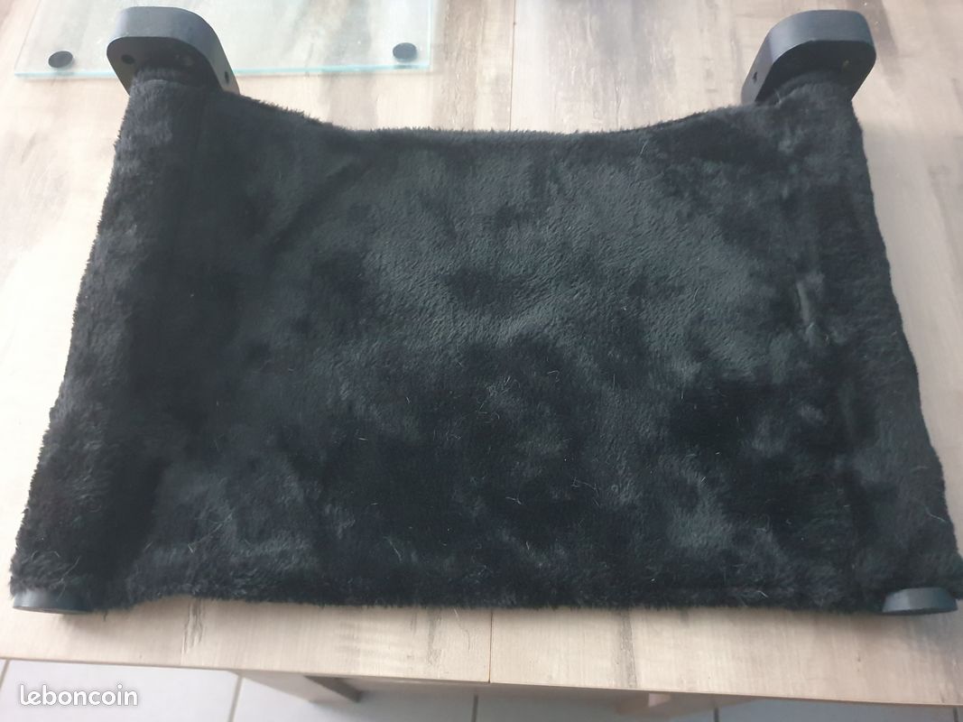 Étagère murale pour chats (image 1)