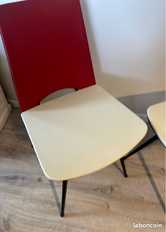 Deux chaises vintage 60 Skaï style Jaques Hitier (image 20)
