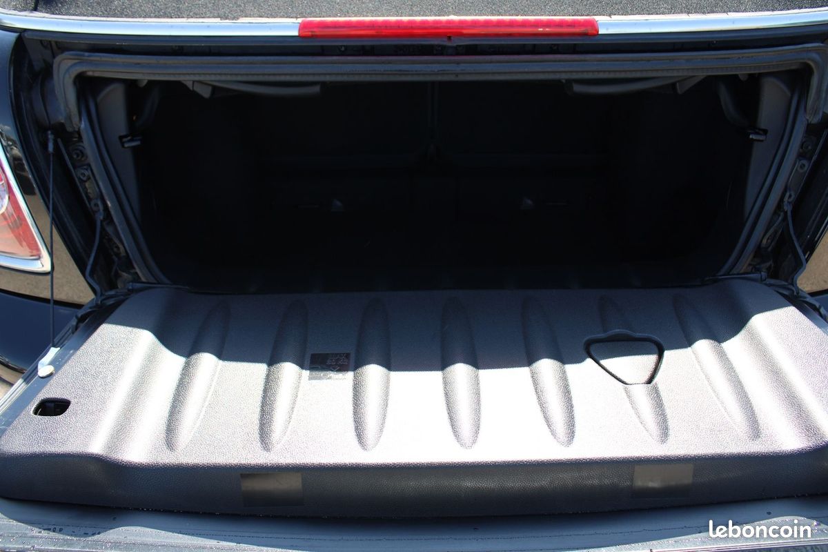 Mini CABRIO ONE CABRIOLET 1L6 ESSENCE 98 CV GPS TACTILE CLIM AUDIO JA 17 RADAR CAPOTE ELECT (image 9)