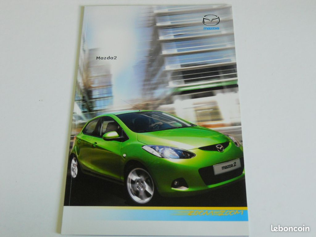 MAZDA 2 - brochures 3x catalogues éditions 2007 - 2008 - 2011 (image 1)