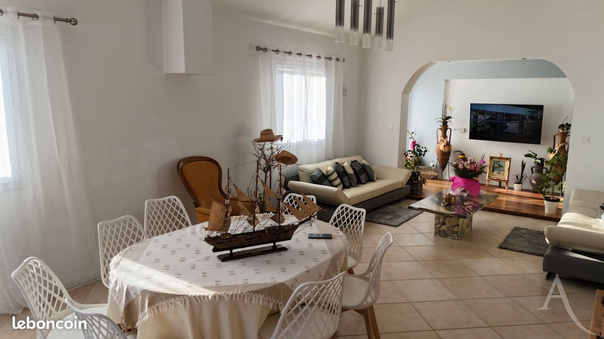 Maison 6 pièces 197 m² · à Saint-Paul-de-Varces · 197 m² · 650 000 €