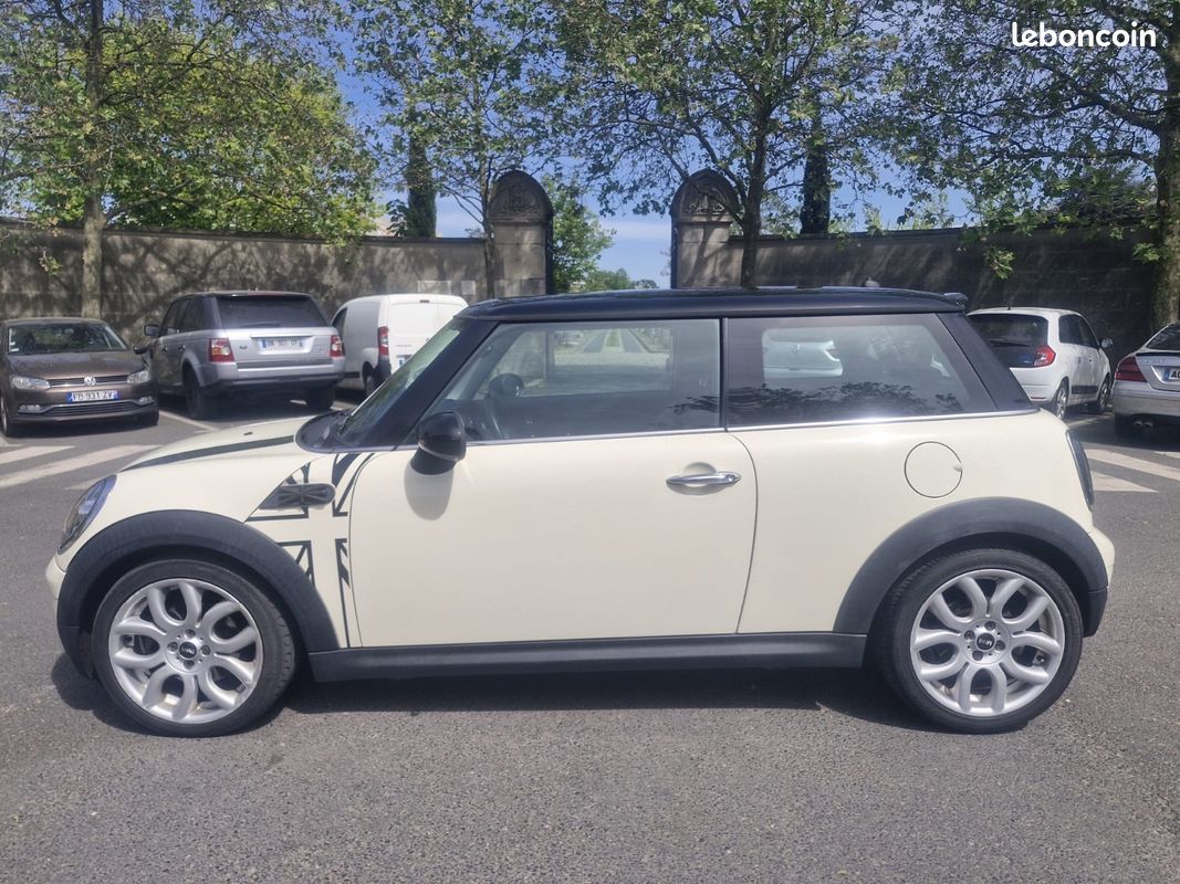 MINI HATCH R56 1.6 D - 110 Cooper (image 8)
