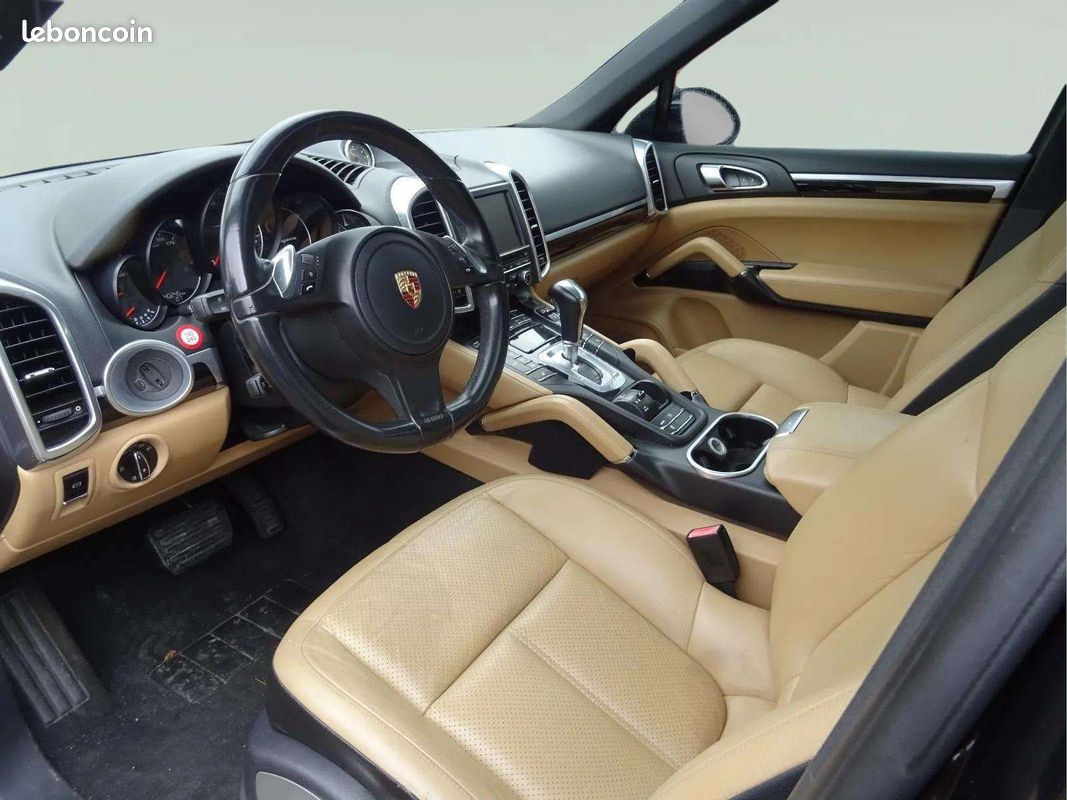 Porsche CAYENNE Platinum Edition 3.6 V6 300 ch * Toit Ouvrant * Bose * Caméra * Sièges Chauffants (image 7)
