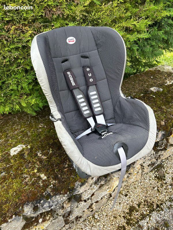 Siège auto bébé Römer Duo Plus Isofix – Groupe 1 (9-18 kg) (image 1)
