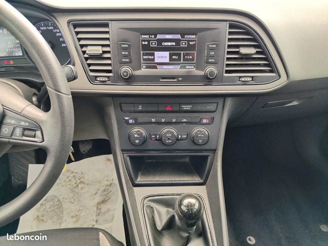 Seat LEON 1.6 TDI 105CH FAP REFERENCE START&STOP (image 9)