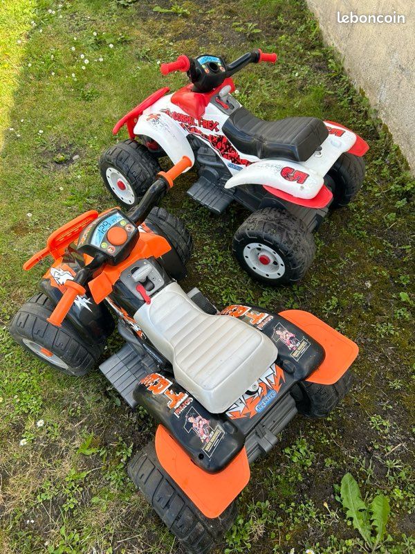Lot de deux Quads et un 4x4 Peg Perego (image 6)