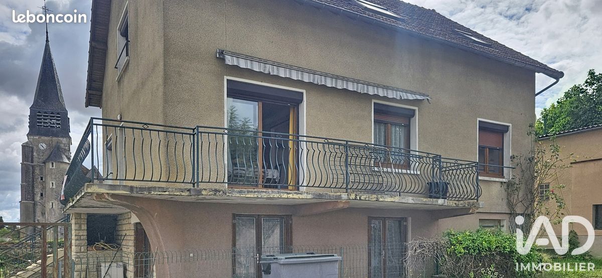Maison 8 pièces 214 m² · à Paroy-en-Othe · 214 m² · 180 000 €