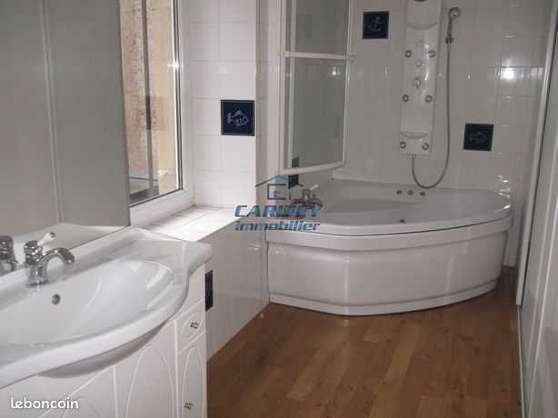 Immeuble 13 pièces 156 m²