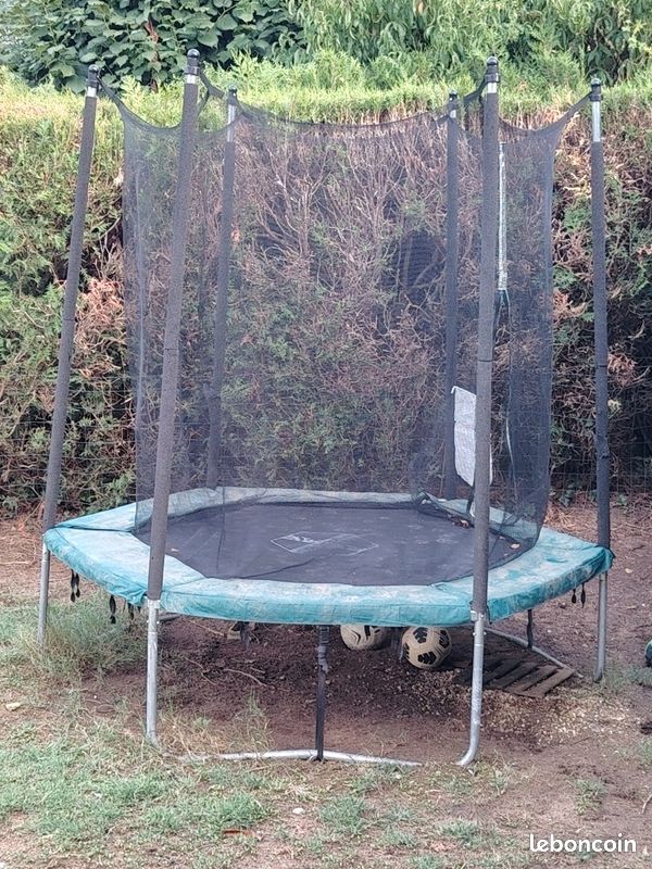Trampoline hexagonal 240 (image 1)
