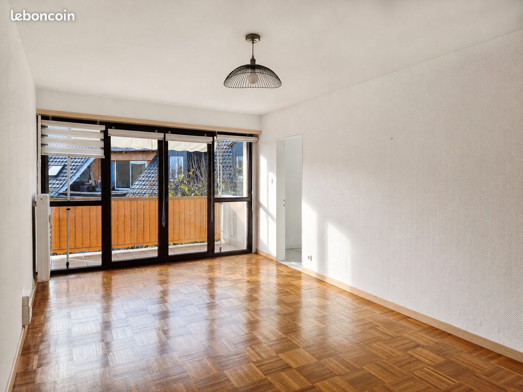 Appartement 3 pièces 79 m² · à Strasbourg · 79 m² · 1 050 €