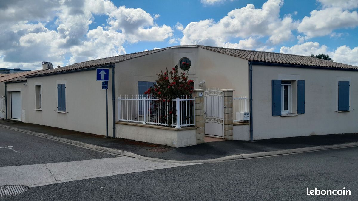 Maison 4 pièces 100 m² · à Rochefort · 100 m² · 332 800 €