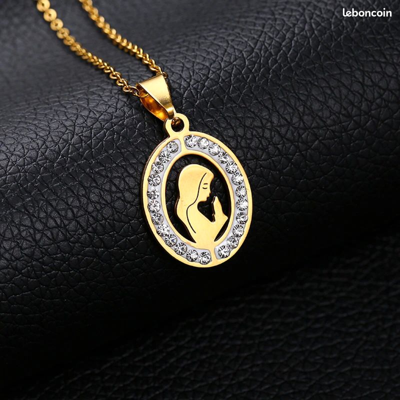 Collier avec Pendentif Sainte Vierge en Prière • Pierres de Zircon • Bijou Religieux Chrétien (image 2)