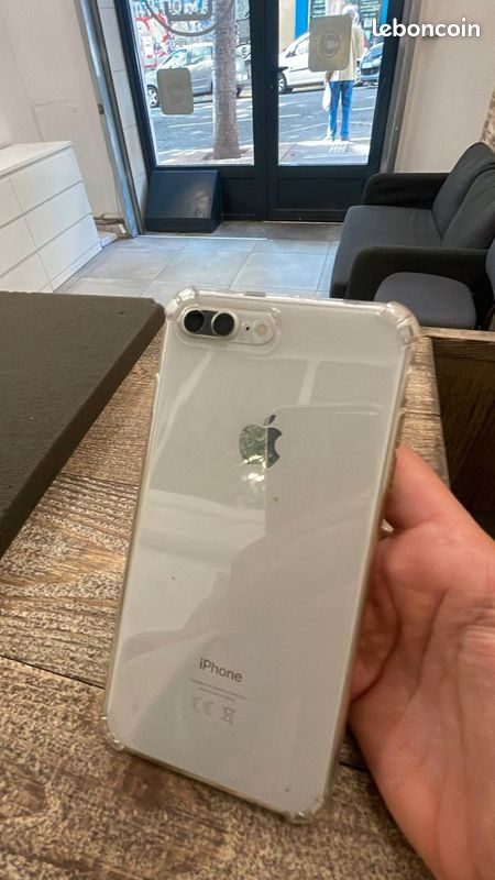 Iphone 8+ (image 2)