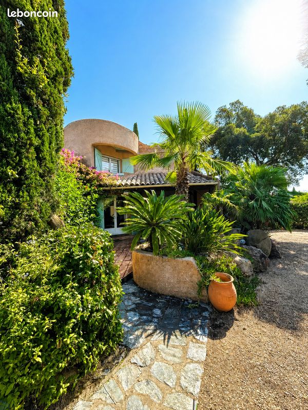 Maison 6 pièces 142 m² · à Lecci · 142 m² · 895 000 €