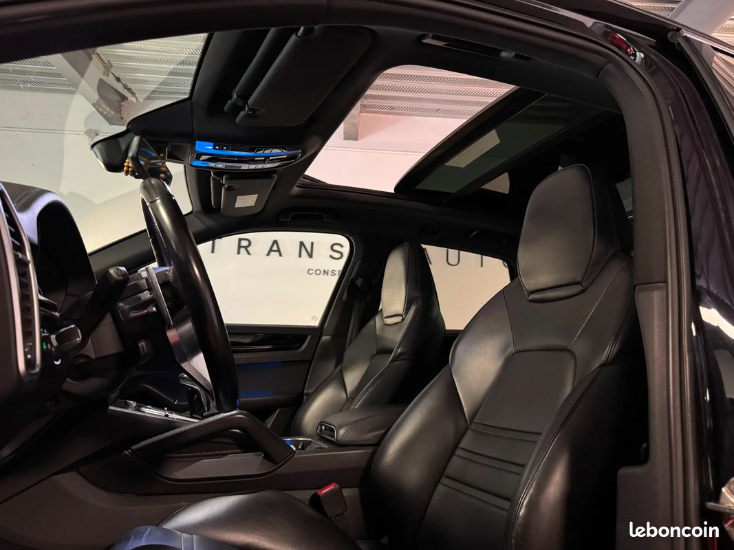 PORSCHE CAYENNE E-Hybrid 3.0 V6 462 ch Tiptronic BVA S / SUIVI PORSCHE (image 7)
