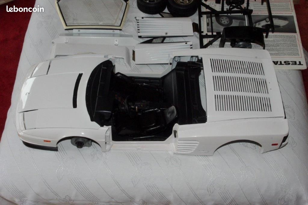 Pièces détachées Pocher 1/8 Porsche et F40 et Testararossa (image 16)