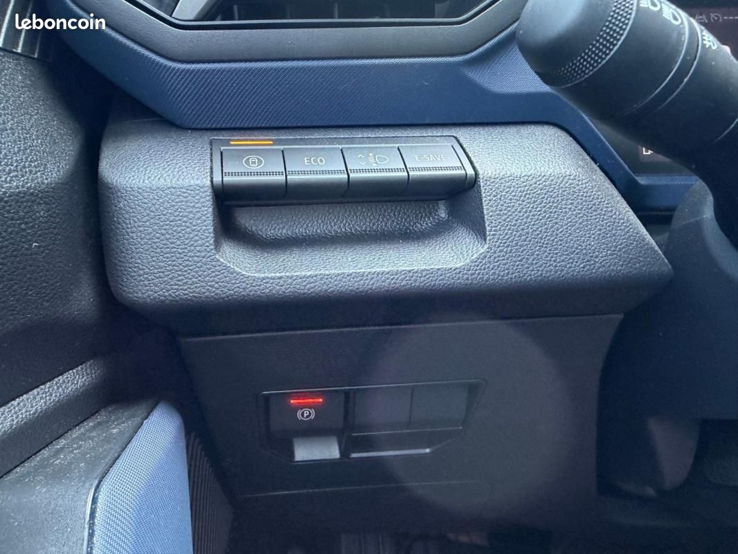 Dacia Duster Hybrid 140 Journey + attelage (image 8)