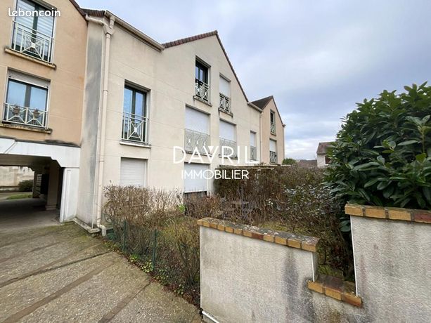 Studio 1 pièce 27 m²