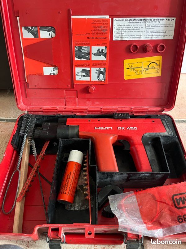 Cloueur a poudre hilti dx450 (image 1)