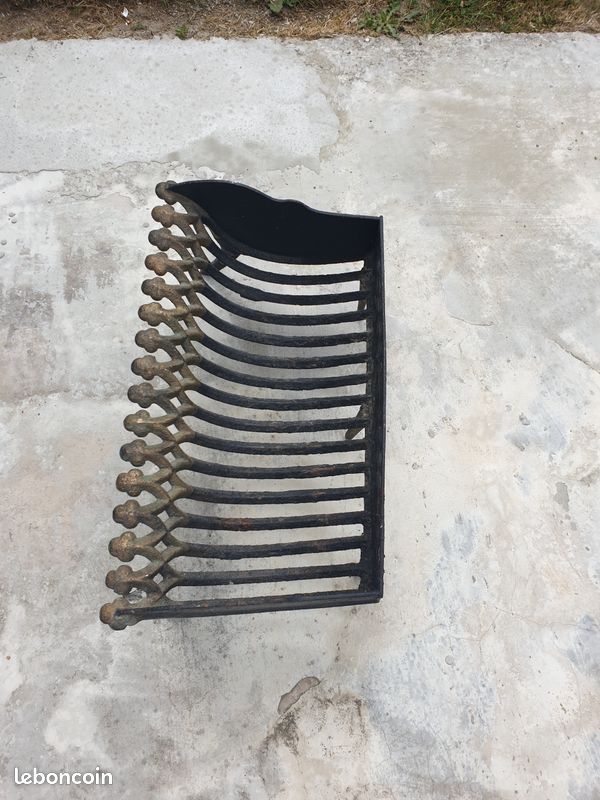 Porte buches en fonte pour cheminée (image 2)